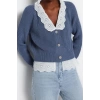 Kadın Moda Şık V Yaka Reglan Kol Regular Crop Dokuma Garni Detaylı Triko Hırka