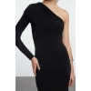 Kadın Maxi Boy Slim Düz Tek Kol Drape Detaylı Yırtmaçlı Vücuda Oturan Esnek Örme Elbise
