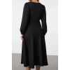 Women Fashion Stylish Maxi Length Crew Neck Relaxed Zippered Balloon Sleeve Ruffle Skirt Knitted Dress