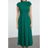 Moda Stil Fitted Dik Yaka Midi Boy Elbise