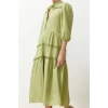 Moda Stil Regular Gömlek Yaka Midi Boy Açık Düz Kesim Nakışlı Dokuma Elbise