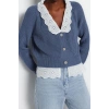 Stil Modern Kadın Regular Reglan Kol V Yaka Crop Dokuma Garni Detaylı Triko Hırka