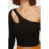 Moda Asimetrik Yaka Örme Slim Fit Düz Desen Casual Günlük Crop Uzun Kol Bluz