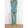 Tarz Rahat Uzun Kollu Boru Paça Lacivert Yırtmaç Detaylı Tshirt-Pantolon Örme Pijama Takımı