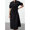 Moda Stil Regular Hakim Yaka Maxi Boy Fiyonk Detaylı Dokuma Elbise