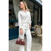 Kavis Formlu Modern Retro El ve Omuz Çantası Şık Tasarımıyla Günlük ve Özel Kombinlere Uyum
