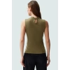 71% Modal 29% Polyester Bluz Dik Yaka Asimetrik Kolsuz Tasarım Kaliteli İşçilik Uzun Ömürlü
