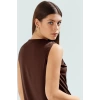 Aksesuar Detaylı Kolsuz Örme Bluz Fitted Sandy Dokuma Günlük Stil Mükemmel Uyum