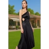 Asimetrik Yaka Tek Omuz Pilise Elbise Saten Örme Midi Boy Profesyonel Görünüm Dayanıklı Malzeme