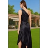 Asimetrik Yaka Tek Omuz Pilise Elbise Saten Örme Midi Boy Profesyonel Görünüm Dayanıklı Malzeme