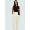 Bağlamalı Crop Bluz Dokuma Kumaştan Şık ve Rahat Bir Seçim Özel Tasarım Modern Stil