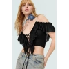 Basic Crop Bluz Regular Kalıp Örme Kumaş V Yaka Fırfırlı Detay Şık Görünüm