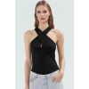 Boyundan Bağlamalı Kolsuz Bluz Polyester Elastan Kumaş Fitted Kalıp Şık Görünüm