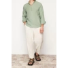 Erkek Moda Uzun Kol Dokuma Koyu Yeşil Slim Fit Yarım Patlı Hakim Yaka %100 Pamuklu Gömlek
