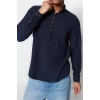 Erkek Moda Uzun Kol Dokuma Koyu Yeşil Slim Fit Yarım Patlı Hakim Yaka %100 Pamuklu Gömlek