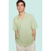 Erkek Oversize Fit Kısa Kollu Pamuklu Gömlek Apaş Yaka Düz Desen Günlük Stil Modern Tasarım
