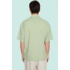 Erkek Oversize Fit Kısa Kollu Pamuklu Gömlek Apaş Yaka Düz Desen Günlük Stil Modern Tasarım