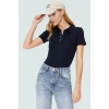 Fitted Vücut Oturan Fermuarlı Polo Yaka Kısa Kollu Bluz %70 Polyester Rahat Ve Şık