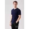 Galanthus V Yaka T-Shirt - Nefes Alabilir, Rahat ve Şık Tasarım