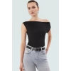 Kadın Asimetrik Yaka Kısa Kollu Viskoz Bluz Rahat Günlük Stil Seçkin Malzeme Kullanım
