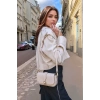 Kadın Minimalist Çapraz Askılı Suni Deri Çanta Günlük ve Şık Kullanım Modern Stil Trend Tasarım