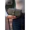 Kadın Minimalist Çapraz Askılı Suni Deri Çanta Günlük ve Şık Kullanım Modern Stil Trend Tasarım