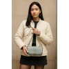 Kadın Minimalist Çapraz Askılı Suni Deri Çanta Günlük ve Şık Kullanım Modern Stil Trend Tasarım