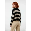 Kadın Oversize Bisiklet Yaka Çizgili Crop Akrilik Triko Kazak Akıtma Detaylı Rahat Şıklık Kaliteli