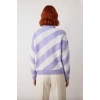 Kadın Relaxed Kesim Mor Çizgili Triko Kazak Düşük Kol Bisiklet Yaka Kış Sezonu Günlük Stil İçin.