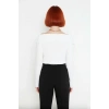 Kadın Şık Devrik Yaka Fitilli Triko Üst Fitted Kesim Uzun Kol Crop Model İlkbahar Sonbahar