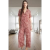 Kadın Şık Leopar Desenli Viskon Pijama Takımı Rahat ve Feminen Tasarım Dayanıklı Malzeme Modern Stil