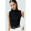 Kolsuz Crop Bluz Dik Yaka Örme Kumaş Vücuda Oturan Seçkin Malzeme Profesyonel Görünüm