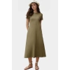 Nefes Alan Pamuklu T shirt Elbise Midi Boy Cep Detaylı Modern Stil Zarifane Tasarım