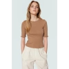 Pamuklu Polyester Elastan Karışımlı Fitted Bluz Bisiklet Yaka Kısa Kollu Yıkamalı