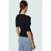 Pamuklu Polyester Elastan Karışımlı Fitted Bluz Bisiklet Yaka Kısa Kollu Yıkamalı