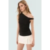 Rahat ve Şık Asimetrik Yaka Örme Bluz Polyester Elastan Karışımı Modern Stil Dayanıklı Malzeme