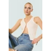 Rahat ve Şık Crop Bluz V Yaka Fitted Kalıp Poliviskon Kaşkorse Kumaş Görünüm