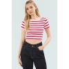 Şık Çizgili Viskoz Crop Bluz Yazlık Rahat Fitted Kalıp Uzun Ömürlü Seçkin Malzeme Trend Tasarım