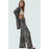 Şık Leopar Desenli Kimono Takım Nefes Alan Polyester Kumaş Görünüm Profesyonel