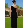 Şık Parıltılı Simli Bodycon Elbise Asimetrik Yaka Tasarım Modern Stil Şık Görünüm Modern Stil