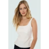 Sırt Fiyonklu Bluz Fitted Kalıp %88 Polyester Yazlık Casual Şık Görünüm Trend Tasarım
