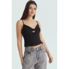 V Yaka İnce Askılı Bluz Regular Kesim Polyester Elastan Kumaş Zarifane Tasarım Rahat Ve Şık