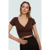 Viskon Süprem Fitted V Yaka Kısa Kollu Crop Bluz Seçkin Malzeme Rahat Kullanım
