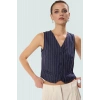 Yazlık Çizgili Crop Bluz V Yaka Polyester Dokuma Seçkin Malzeme Uzun Ömürlü