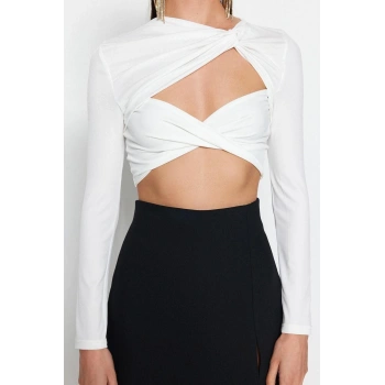 Kadın Moda Şık Üst Giyim Crop Asimetrik Yaka Fitted Kalıp Örme Astarlı Pencere Cut Out Detaylı Bluz