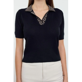 Kadın Moda Şık Üst Giyim Regular Polo Yaka Regular Kalıp Triko Yaka Desenli İnce Bluz