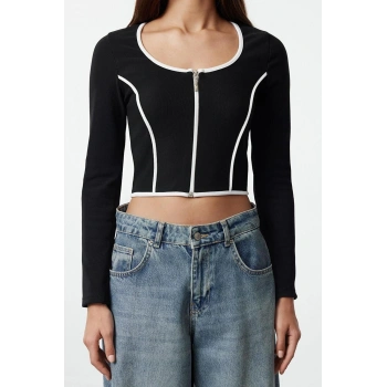 Kadın Standart Fermuarlı Yaka Regular Kalıp Örme Kontrast Biye Fitted Vücuda Oturan Esnek Bluz