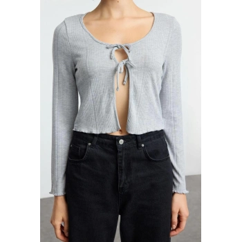 Kadın Moda Şık Regular Havuz Yaka Slim Kalıp Örme Bağlama Detaylı Fitted Vucuda Oturan Esnek Bluz