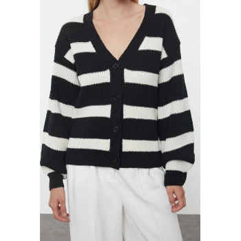 Kadın Moda Şık Regular V Yaka Oversize Geniş Kalıp Yumuşak Dokulu Triko Hırka