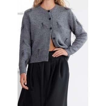 Kadın Moda Şık Regular Bisiklet Yaka Regular Taş Ve Tüy Detaylı Triko Hırka